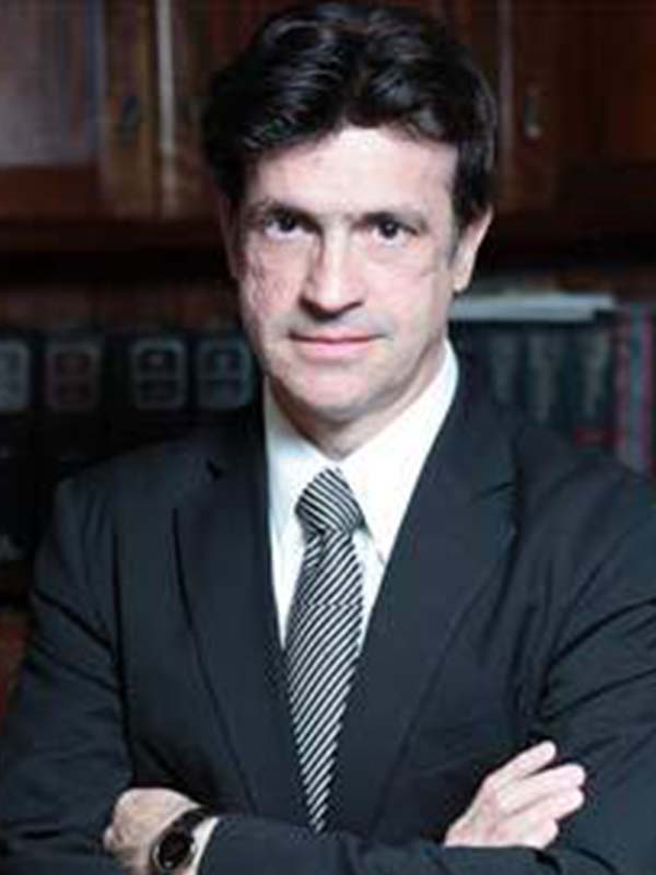 Lcdo. Carlos Díaz Olivo